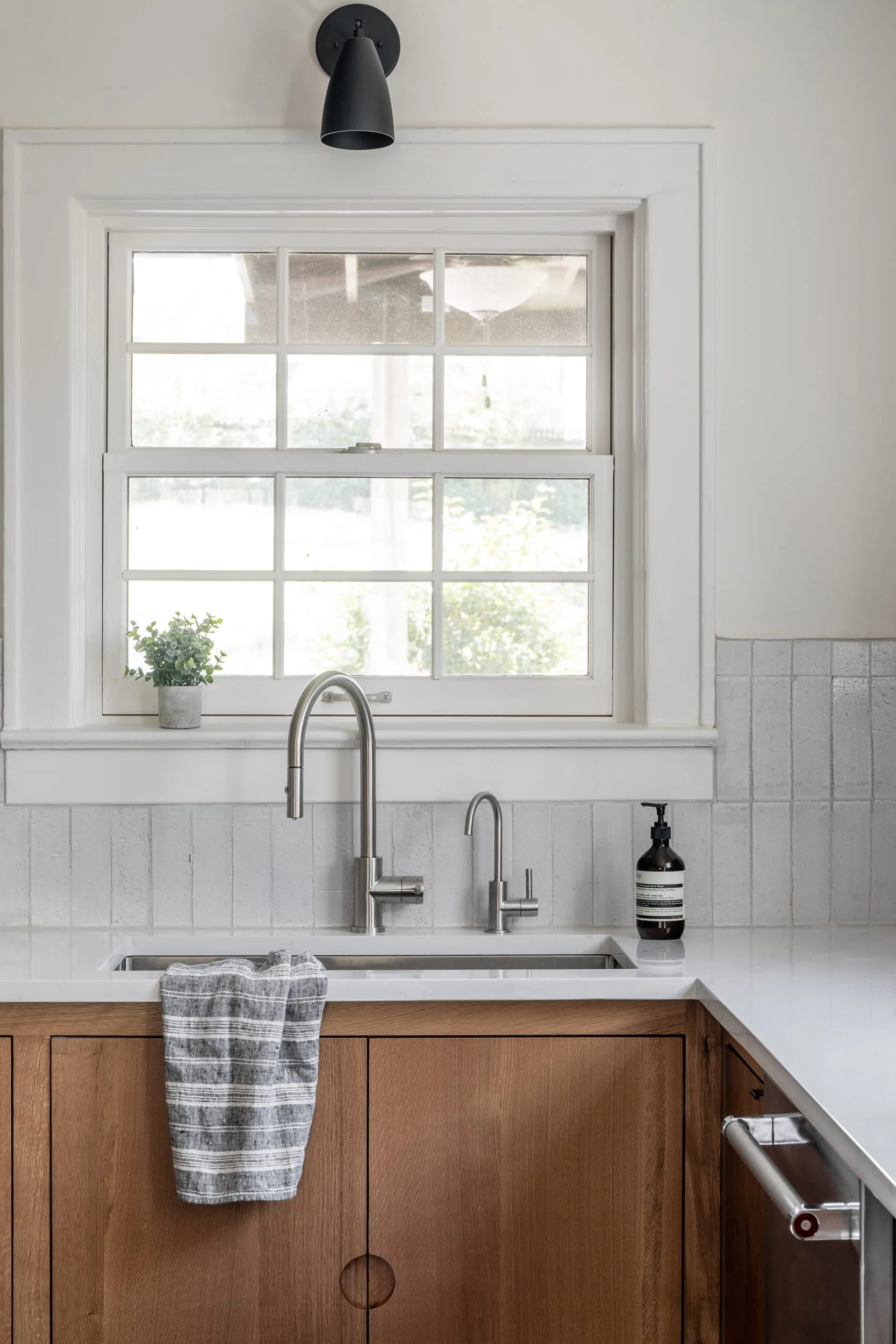 Quick Ship 2.5x8 Brick Tile in White Mountains - Storm Tile LLC